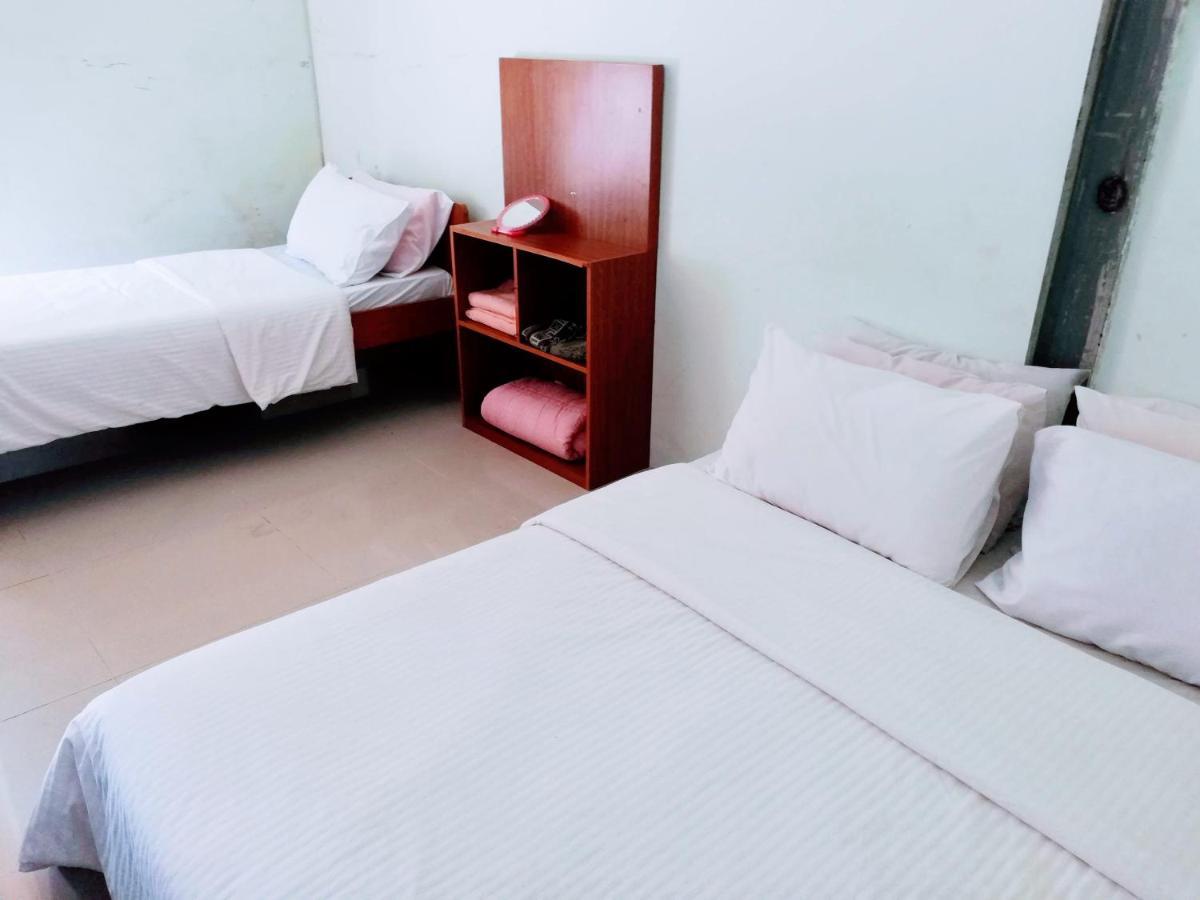 קמפונג גונג בדק Daisyinn Budget Hotel Kuala Terengganu מראה חיצוני תמונה