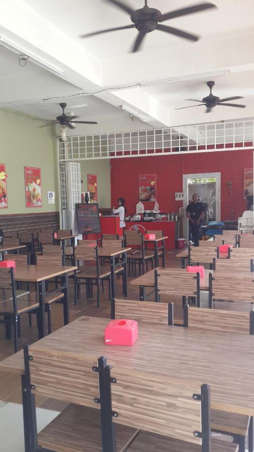 קמפונג גונג בדק Daisyinn Budget Hotel Kuala Terengganu מראה חיצוני תמונה